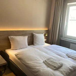 Hotel Petite Koenigsallee Self Check-in, Düsseldorf